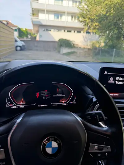 BMW X3 20d xDrive 2022 — SUV diesel performant, 55 000 km seulement — Innenraum