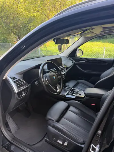BMW X3 20d xDrive 2022 — SUV diesel performant, 55 000 km seulement — Armaturenbrett