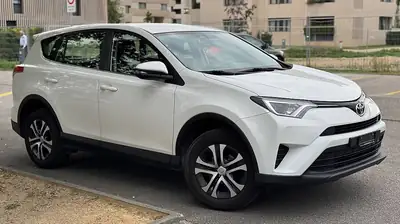 Toyota RAV-4 2.0 Trend Multidrive S — SUV polyvalent, transmission automatique intégrale — cruscotto