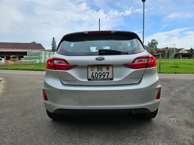 Ford Fiesta 1.0 SCTi — Citadine agile et sobre, 74'000 km seulement — interior