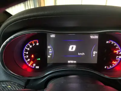 Jeep Grand Cherokee 6.4 V8 HEMI SRT8 — Muscle SUV américain, 468 ch pure performance — dettaglio