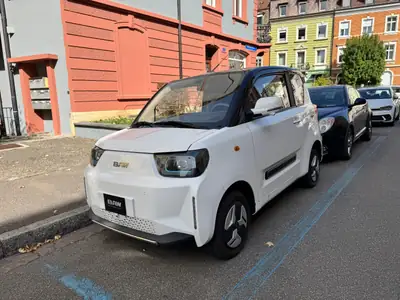 BAW PONY Electric — Citadine électrique compacte, 8000 km seulement — vue extérieure