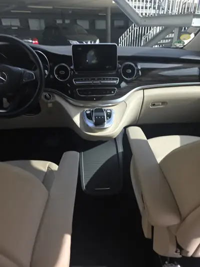 Mercedes-Benz V 250 d BlueTec — Monospace premium diesel, 6 places confort — Thumbnail 9