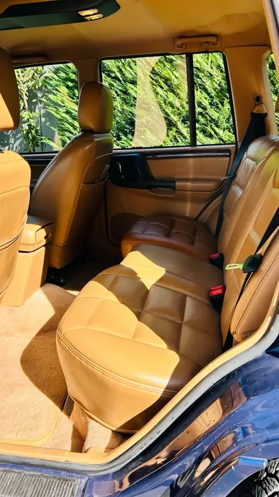 Jeep Grand Cherokee 5.2 V8 Limited — Légende SUV des années 90, moteur muscle américain — arrière