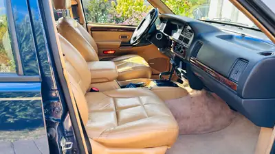 Jeep Grand Cherokee 5.2 V8 Limited — Légende SUV des années 90, moteur muscle américain — côté