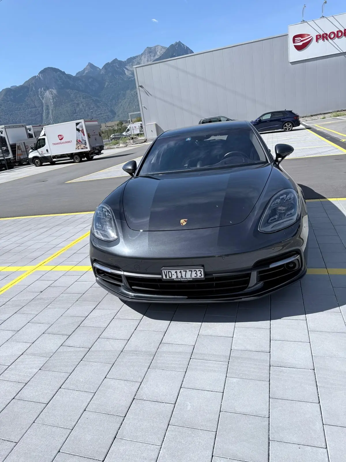 Porsche Panamera 2.9 V6 4 E-Hybrid — Berline de luxe hybride rechargeable, 74 900 km
