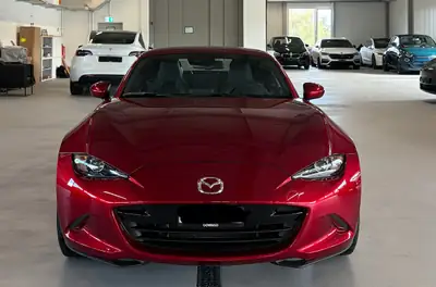 Mazda MX-5 2.0 RF Targa Skyactiv — Roadster élégant, toit rigide rétractable, 33 000 km — vue extérieure