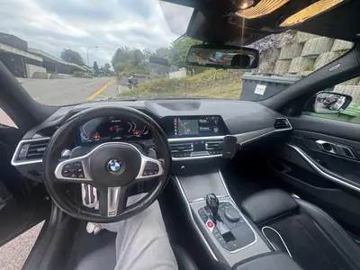BMW M340i xDrive 2019 — Berline sportive 374 ch, transmission intégrale — intérieur