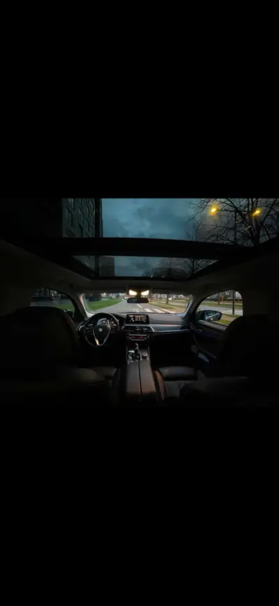 BMW 530d xDrive Touring — Break diesel performant, 240 000 km, historique impeccable — tableau de bord