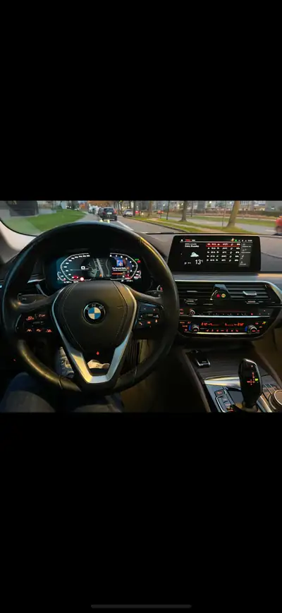 BMW 530d xDrive Touring — Break diesel performant, 240 000 km, historique impeccable — Miniature 9