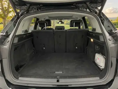 BMW X1 18d xDrive 2016 — SUV compact diesel, équipement premium, faibles émissions — detail