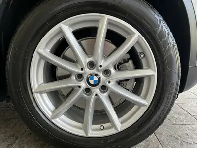 BMW X1 18d xDrive 2016 — SUV compact diesel, équipement premium, faibles émissions — dashboard