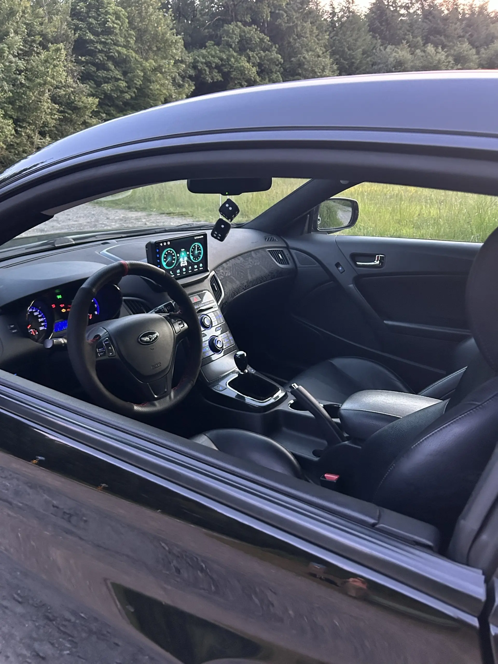 Hyundai Genesis 2011 occasion Le mont — 2