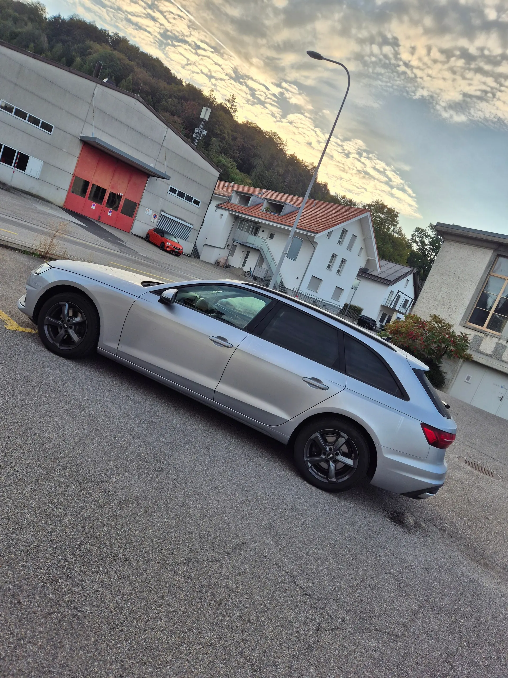 Audi A4 2020 occasion Burgdorf — 2