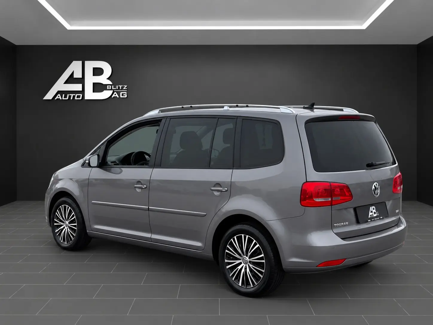 Volkswagen Touran 2011 occasion Hunzenschwil — 3
