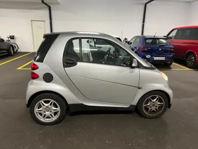 Smart Fortwo 1000 71 Pulse MHD — Cabriolet urbain économique, 162'000 km — côté