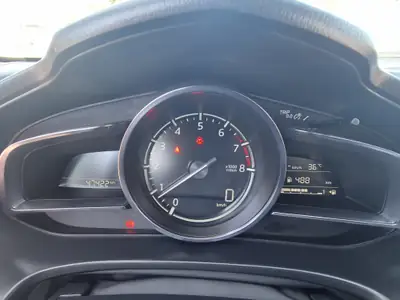 Mazda 3 2.0 120 Revolution — Berline dynamique, peu kilométrée et fiable — arrière