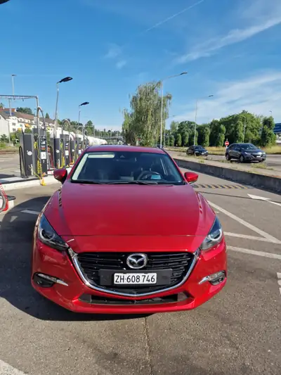 Mazda 3 2.0 120 Revolution — Berline dynamique, peu kilométrée et fiable — intérieur