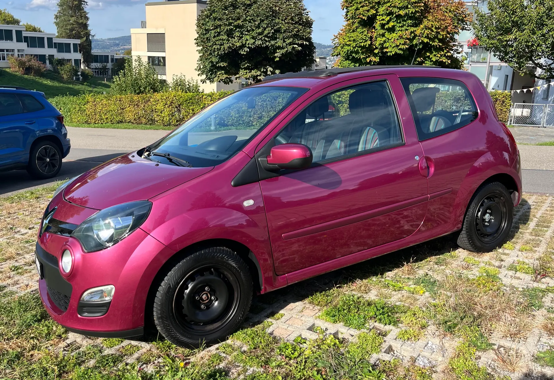 Renault Twingo 1.2 16V Dynamique — Citadine compacte et économique, 87'000 km — vue extérieure