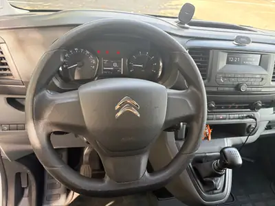Citroën Jumpy 2.0 BlueHDi 150 — Utilitaire fiable, sans accident, révision complète — detail
