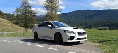 Subaru WRX 2.5 T Sport S — Berline sportive performante, entretien constructeur — vista esterna
