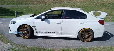 Subaru WRX 2.5 T Sport S — Berline sportive performante, entretien constructeur — fianco