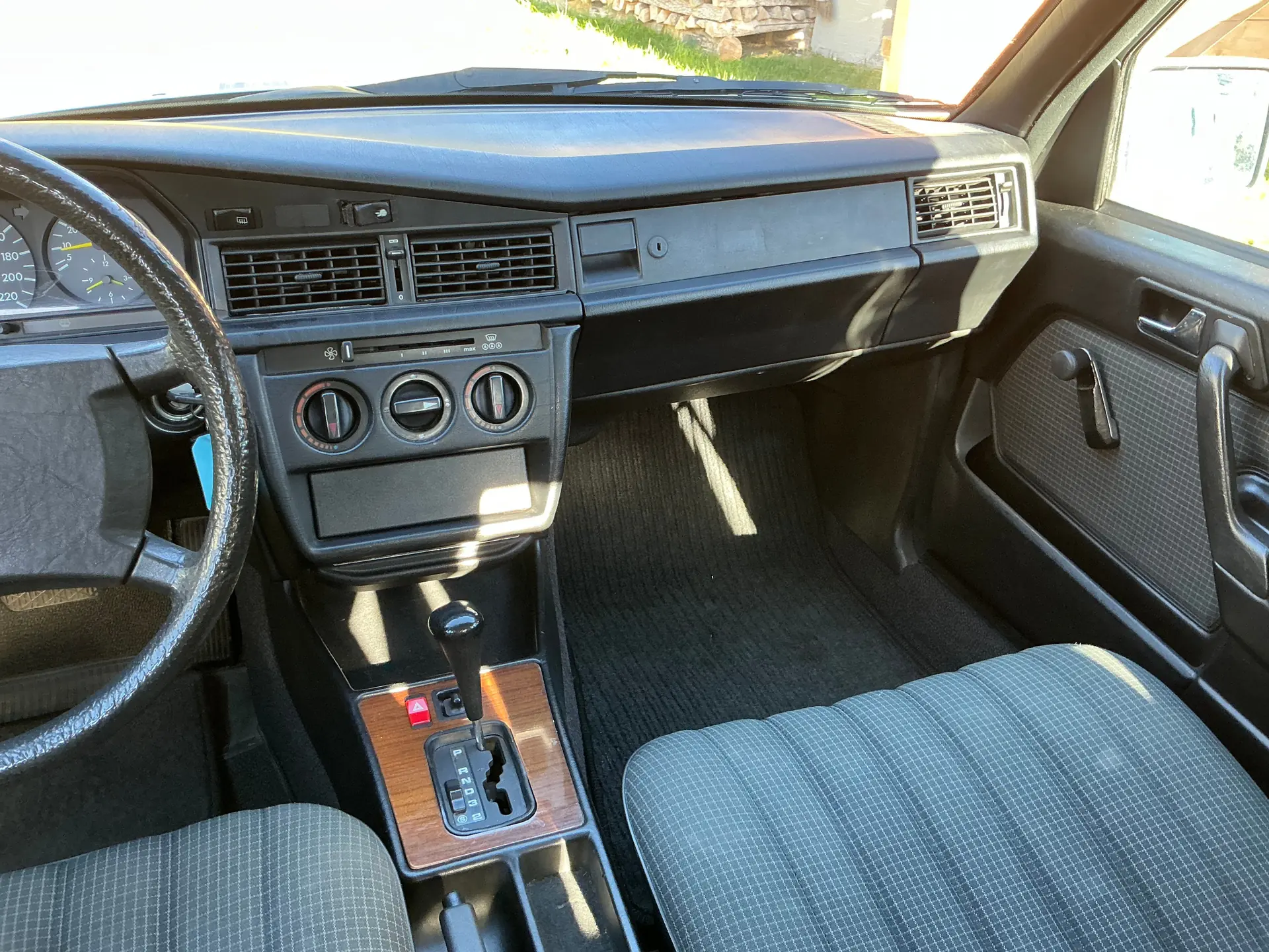 Mercedes-Benz 190 1987 occasion Vesin — 4