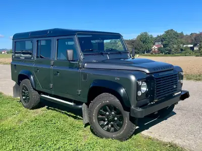 Land Rover Defender 110 2.2 TD4 — Le 7-places robuste, diesel économe et sans sinistre — vista esterna