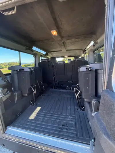 Land Rover Defender 110 2.2 TD4 — Le 7-places robuste, diesel économe et sans sinistre — dettaglio