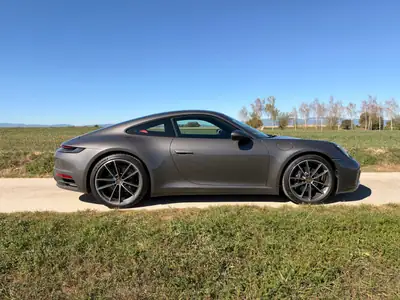 Porsche 911 Carrera 3.0 PDK — Coupé sportif authentique, 35'000 km, garantie constructeur — vue extérieure
