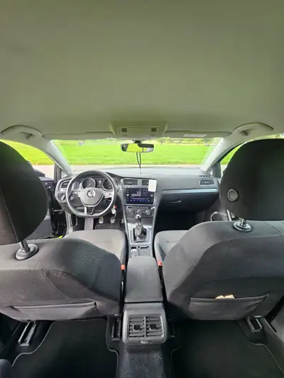 VW Golf 1.4 TSI 125 Comfortline — Berline fiable, consommation réduite, sans accident — tableau de bord