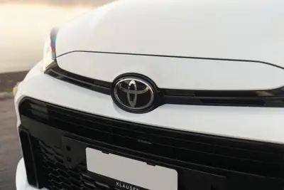 Toyota GR Yaris 1.6 Turbo Sport 4x4 — Sportive compacte avec Circuit Pack, 55'270 km — Thumbnail 9