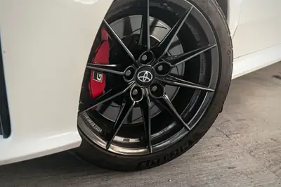 Toyota GR Yaris 1.6 Turbo Sport 4x4 — Sportive compacte avec Circuit Pack, 55'270 km — Thumbnail 10