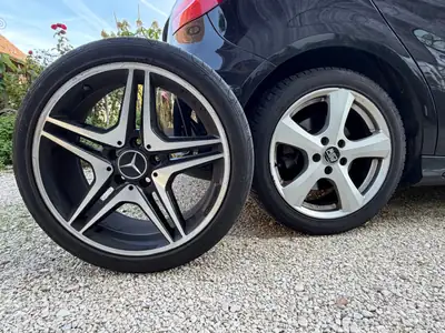 Mercedes-Benz A 250 AMG Line — Berline compacte dynamique, 211 ch et 180 000 km — interior