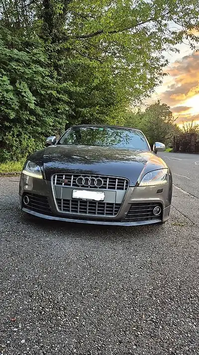 Audi TTS Roadster 272 ch — Cabriolet sportif quattro, automatique S-tronic — Armaturenbrett
