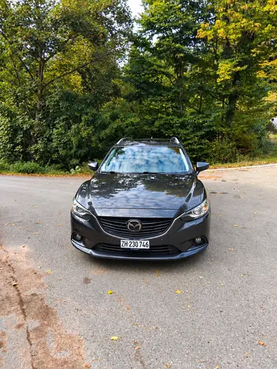 Mazda 6 2.2 D Revolution — Break diesel automatique, révision complète — Seitenansicht