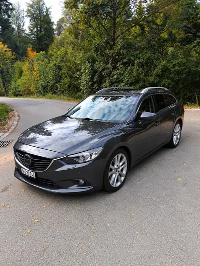 Mazda 6 2.2 D Revolution — Break diesel automatique, révision complète — Außenansicht
