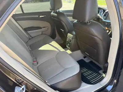 Lancia Thema Executive 2013 — Berline diesel premium, 36 800 km seulement — Detail