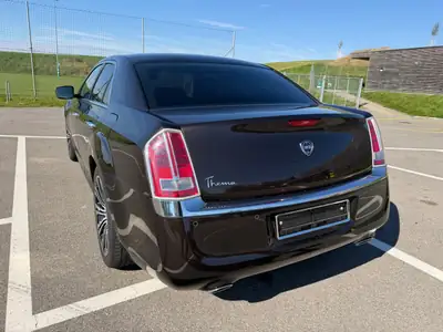 Lancia Thema Executive 2013 — Berline diesel premium, 36 800 km seulement — Innenraum