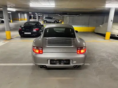 Porsche 911 Carrera S 3.8 2005 — Sportive légendaire, 89'000 km, équipements premium — Heckansicht