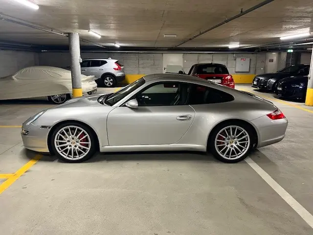 Porsche 911 Carrera S 3.8 2005 — Sportive légendaire, 89'000 km, équipements premium