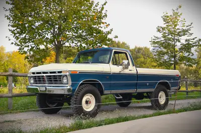 Ford F-100 Ranger XLT 4x4 Highboy 1975 — Légende americana V8 460 cui restaurée — vista esterna