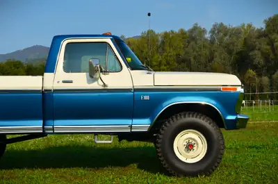 Ford F-100 Ranger XLT 4x4 Highboy 1975 — Légende americana V8 460 cui restaurée — Miniatura 7