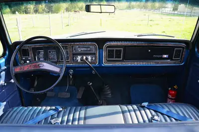 Ford F-100 Ranger XLT 4x4 Highboy 1975 — Légende americana V8 460 cui restaurée — Miniatura 13
