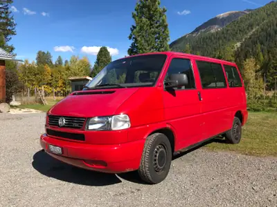 VW T4 2.5 TDI 102 ch — Minibus robuste, sans sinistre, 370'000 km — exterior view