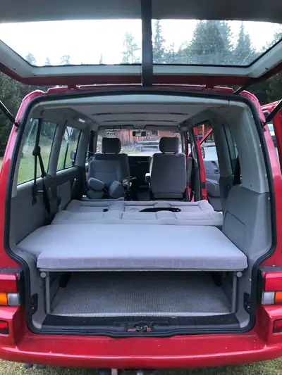 VW T4 2.5 TDI 102 ch — Minibus robuste, sans sinistre, 370'000 km — interior