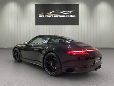 Porsche 911 Targa 4 GTS — Cabriolet sport légendaire, 450 ch et toit rétractable — Miniature 8