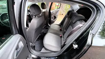 Opel Corsa 1.4 TP Active 2017 — Citadine fiable, 61'000 km, sans sinistre — Miniatura 12
