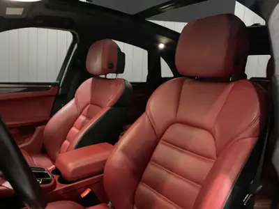Porsche Macan Turbo PDK 2014 — SUV sportif haute performance, entretien Porsche complet — Miniature 16