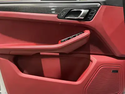 Porsche Macan Turbo PDK 2014 — SUV sportif haute performance, entretien Porsche complet — Miniature 20